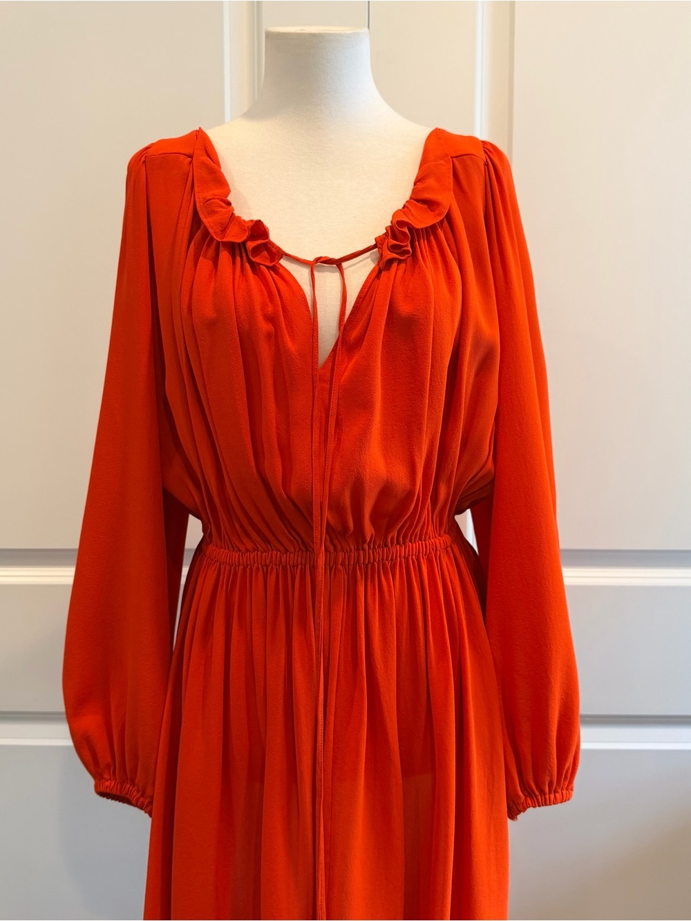 MICHAEL KORS COLLECTION Vibrant Orange Long-Sleeve Silk Tie-Neck Dress Size 0